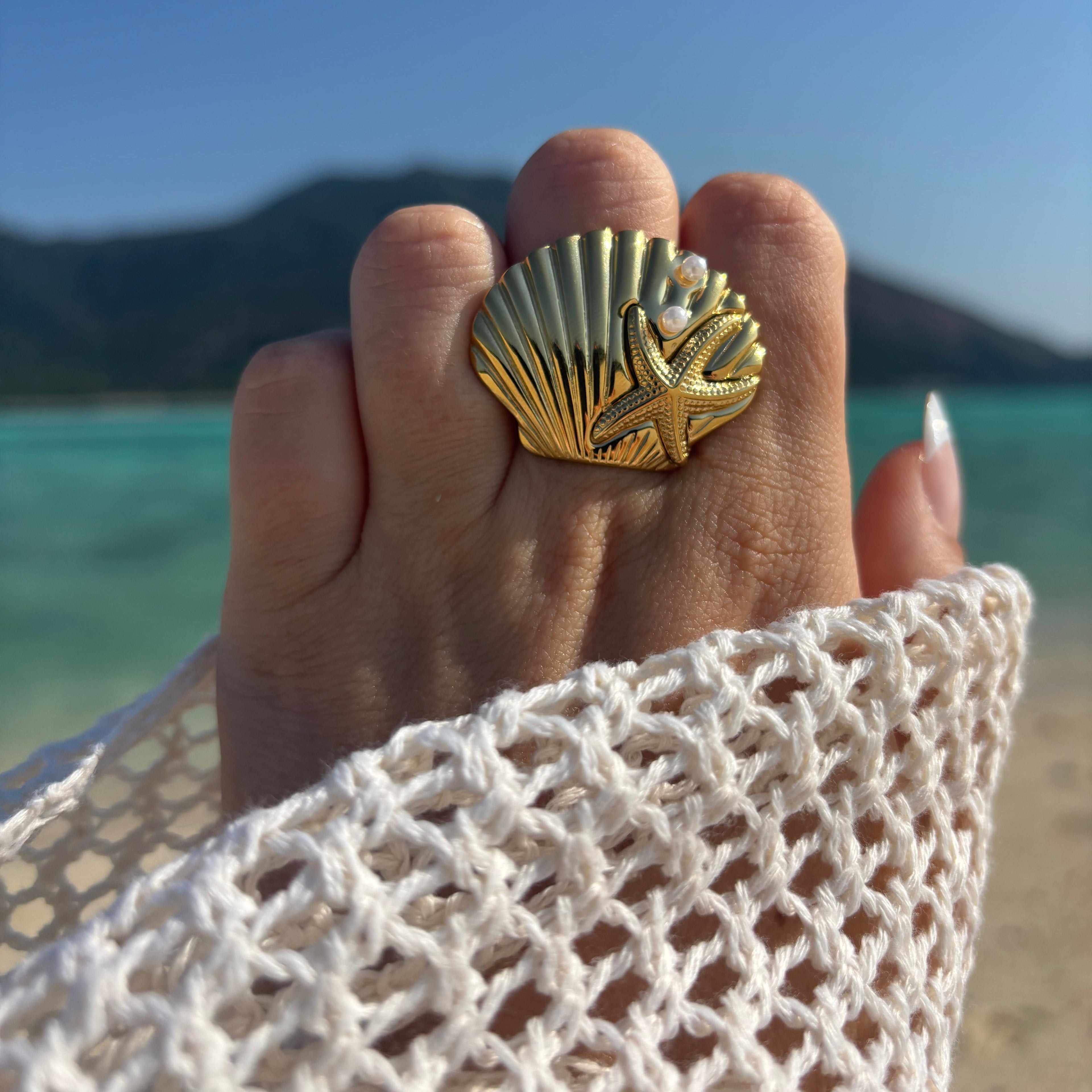 Seashell with Pearls Ring / Bague