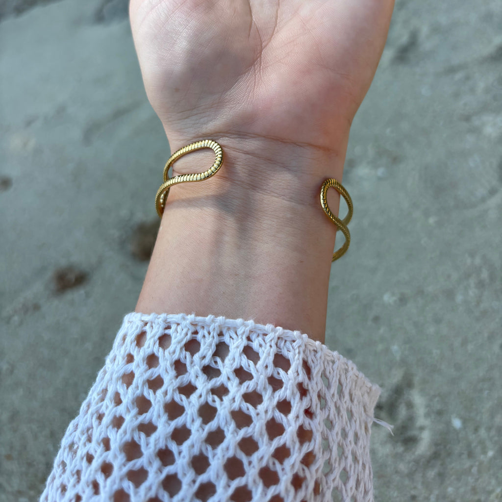 Gold Ocean Bracelet
