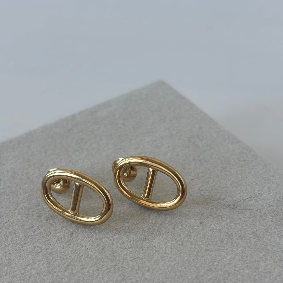 BOUCLES D’OREILLE - COLETTE