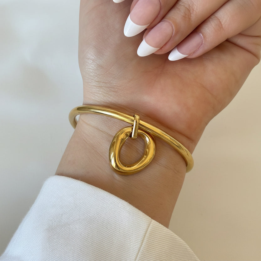 Minimalist Stainless Steel Toggle Bracelet