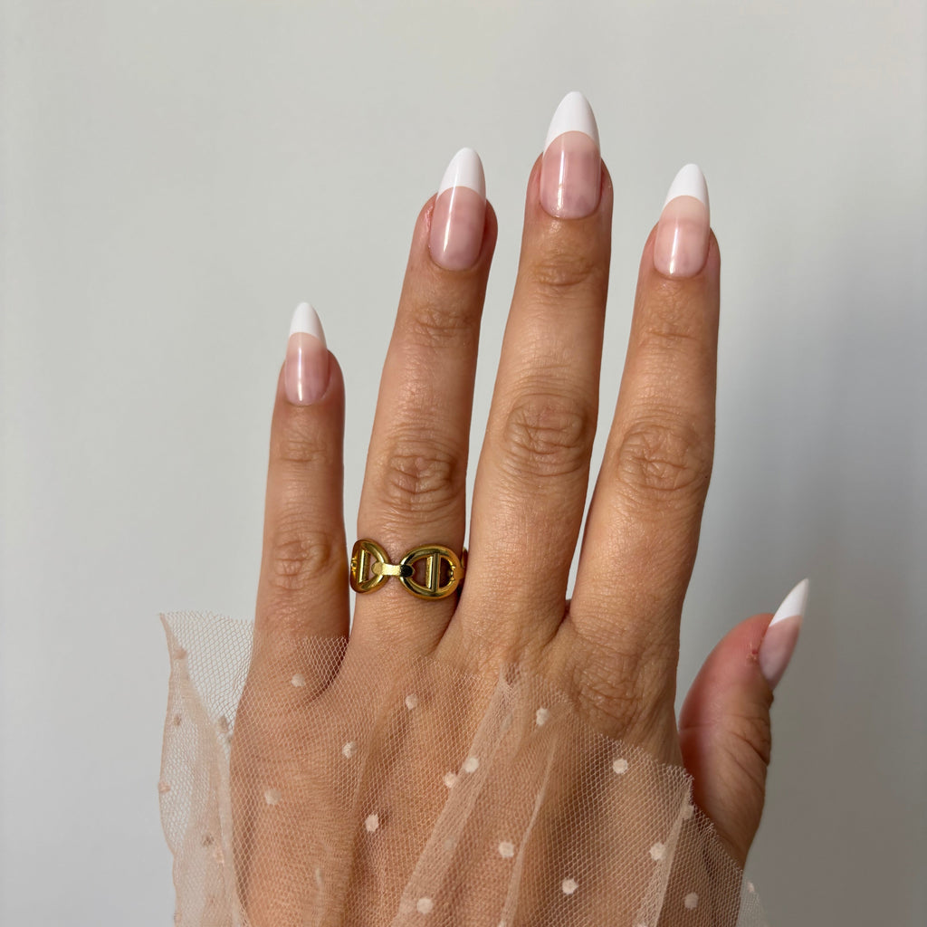 Elegant Ring / Bague