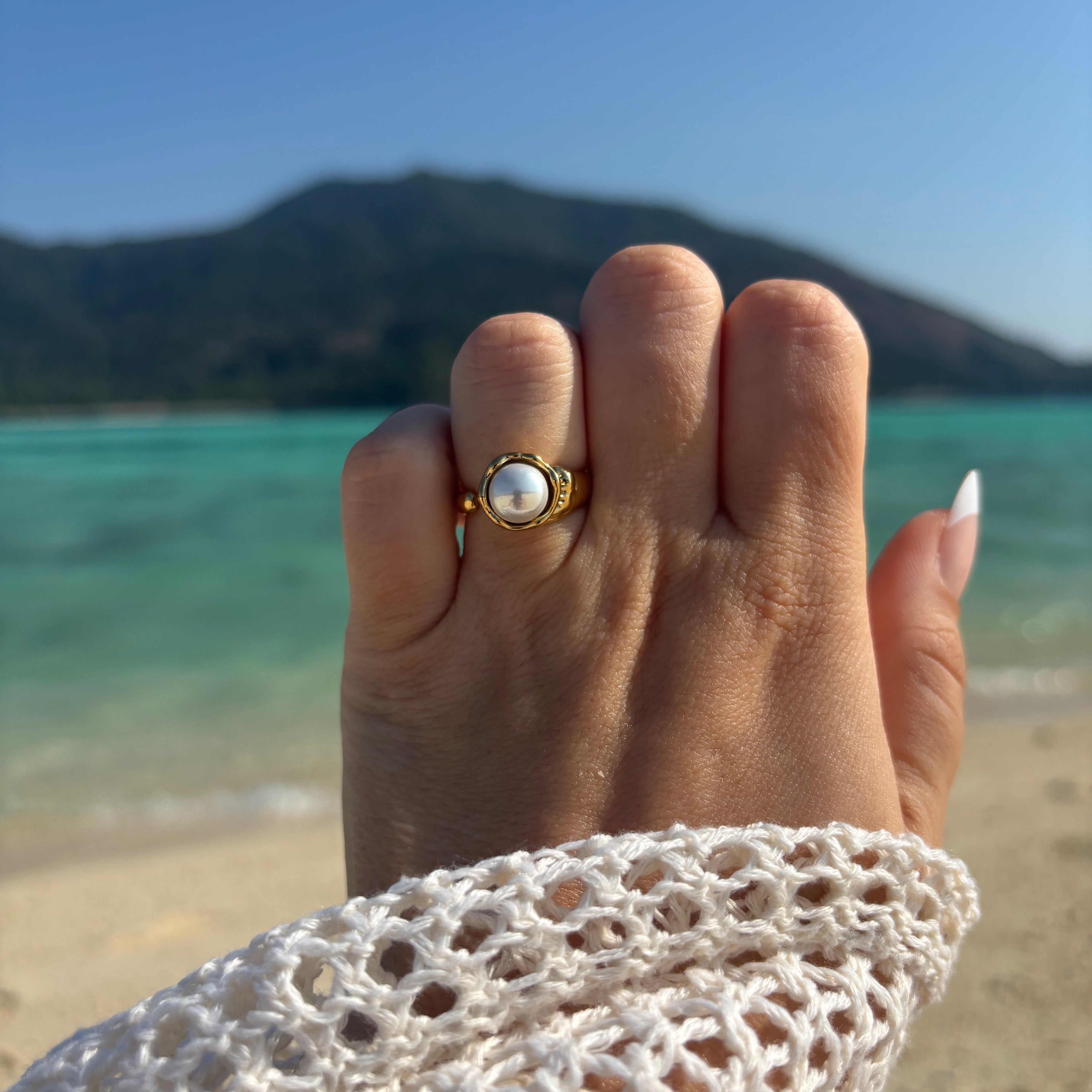 Pearl Infinity Ring / Bague