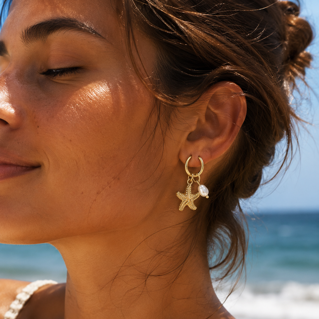 Gold Starfish Earrings / Boucles d'oreilles