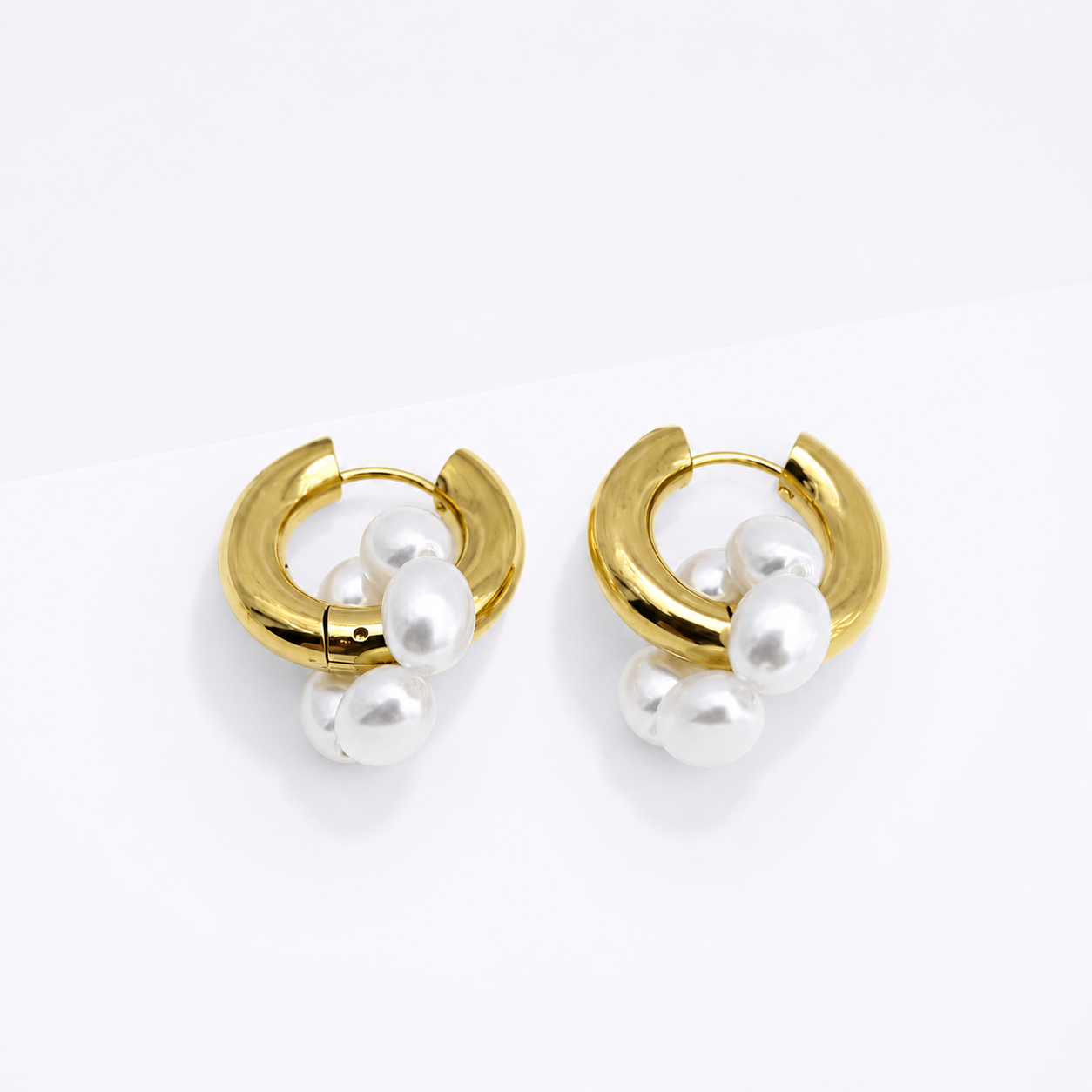 Pearl Bloom Earrings / Boucles d'oreilles