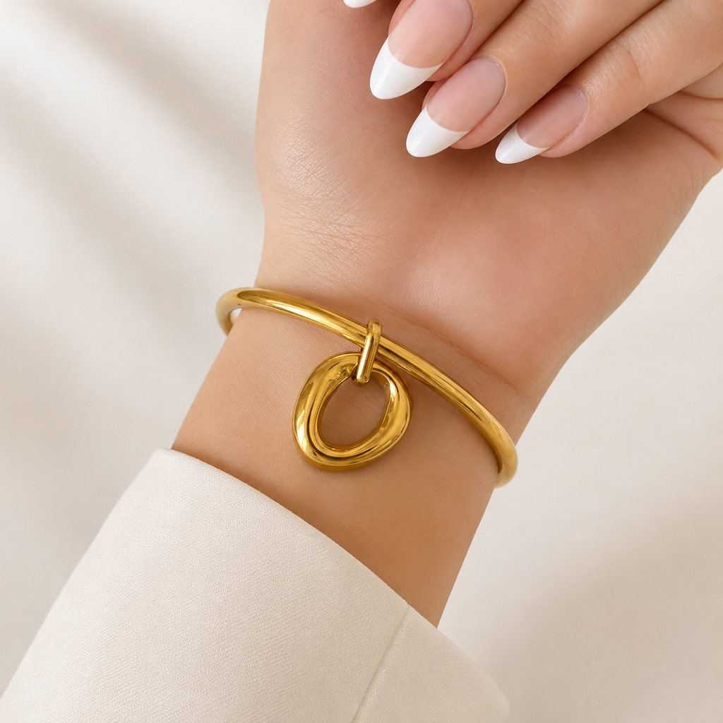 Minimalist Stainless Steel Toggle Bracelet