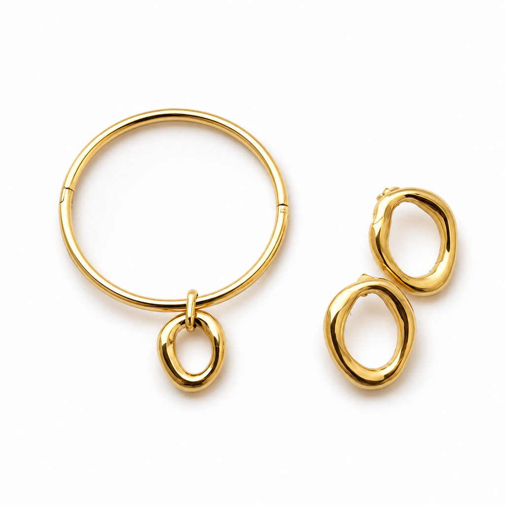 Minimalist Stainless Steel Toggle Bracelet