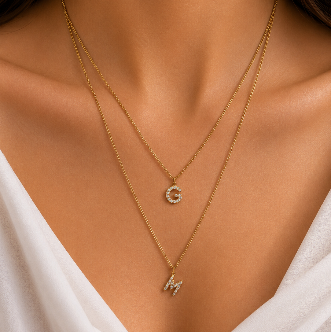 G Initial Necklace / Collier