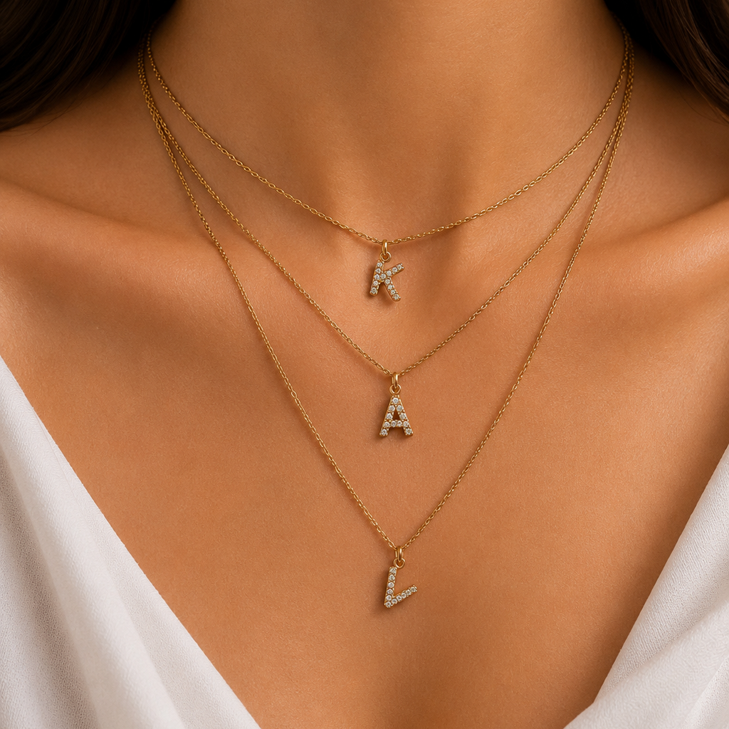 K Initial Necklace / Collier